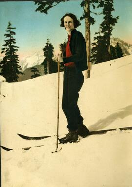 "Estelle Rose (Gilbert) on skis"